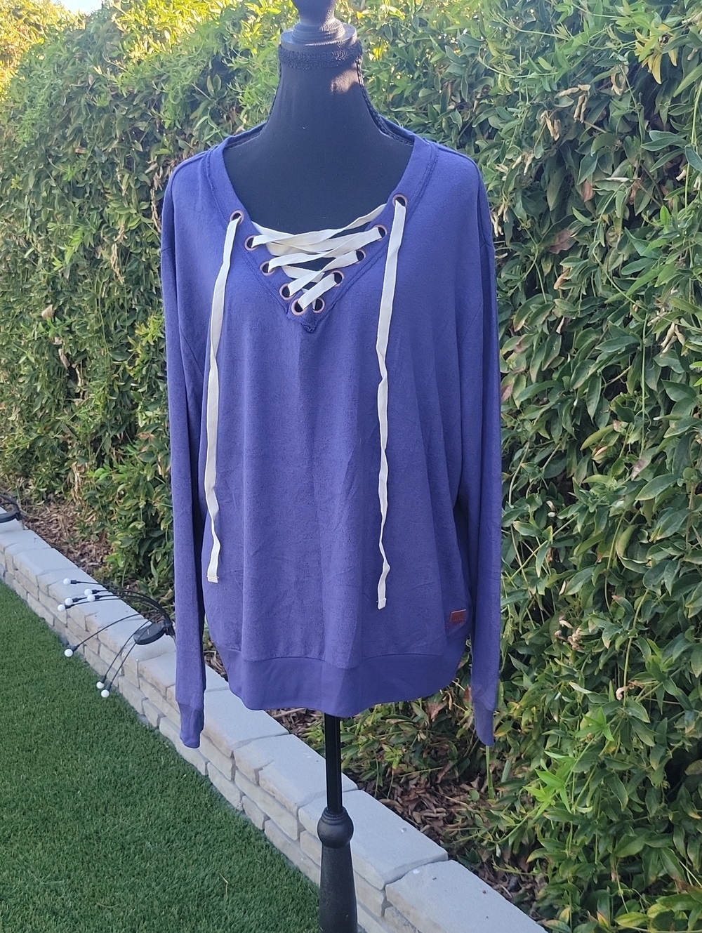 Peace Love World Women's Blue Lace-Up Lightweight Sweatshirt Sz XL